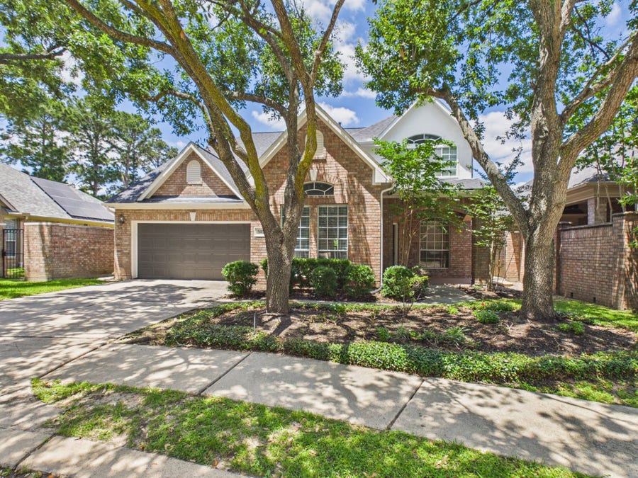 Property photo for 5407 Lake Place Drive, Houston, TX