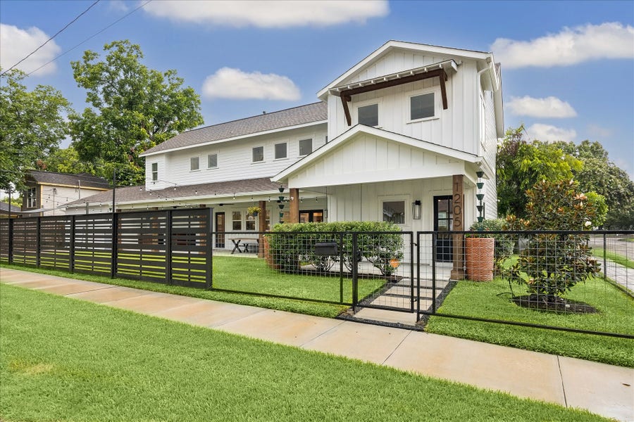 Property photo for 1205 Temple Street, Houston, TX