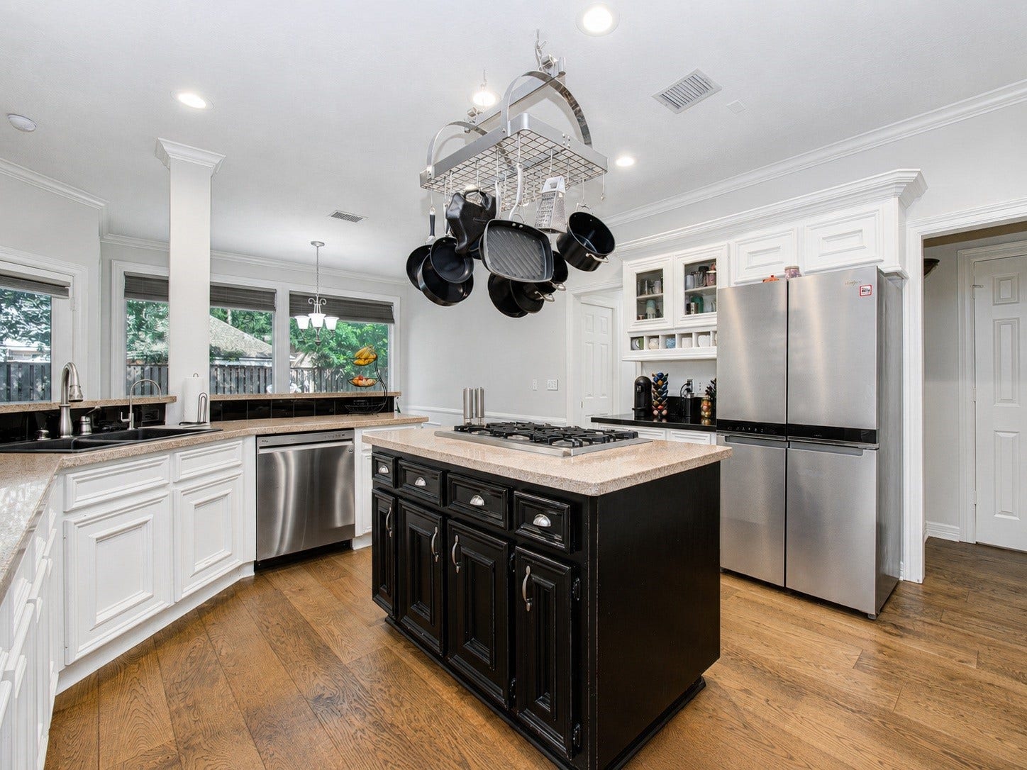110 Capstone Circle, The Woodlands, TX 77381 110 Capstone Circle, The Woodlands, TX 77381