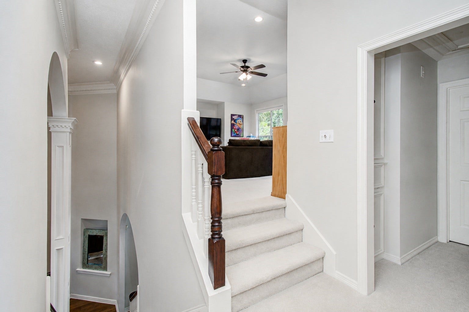 110 Capstone Circle, The Woodlands, TX 77381 110 Capstone Circle, The Woodlands, TX 77381