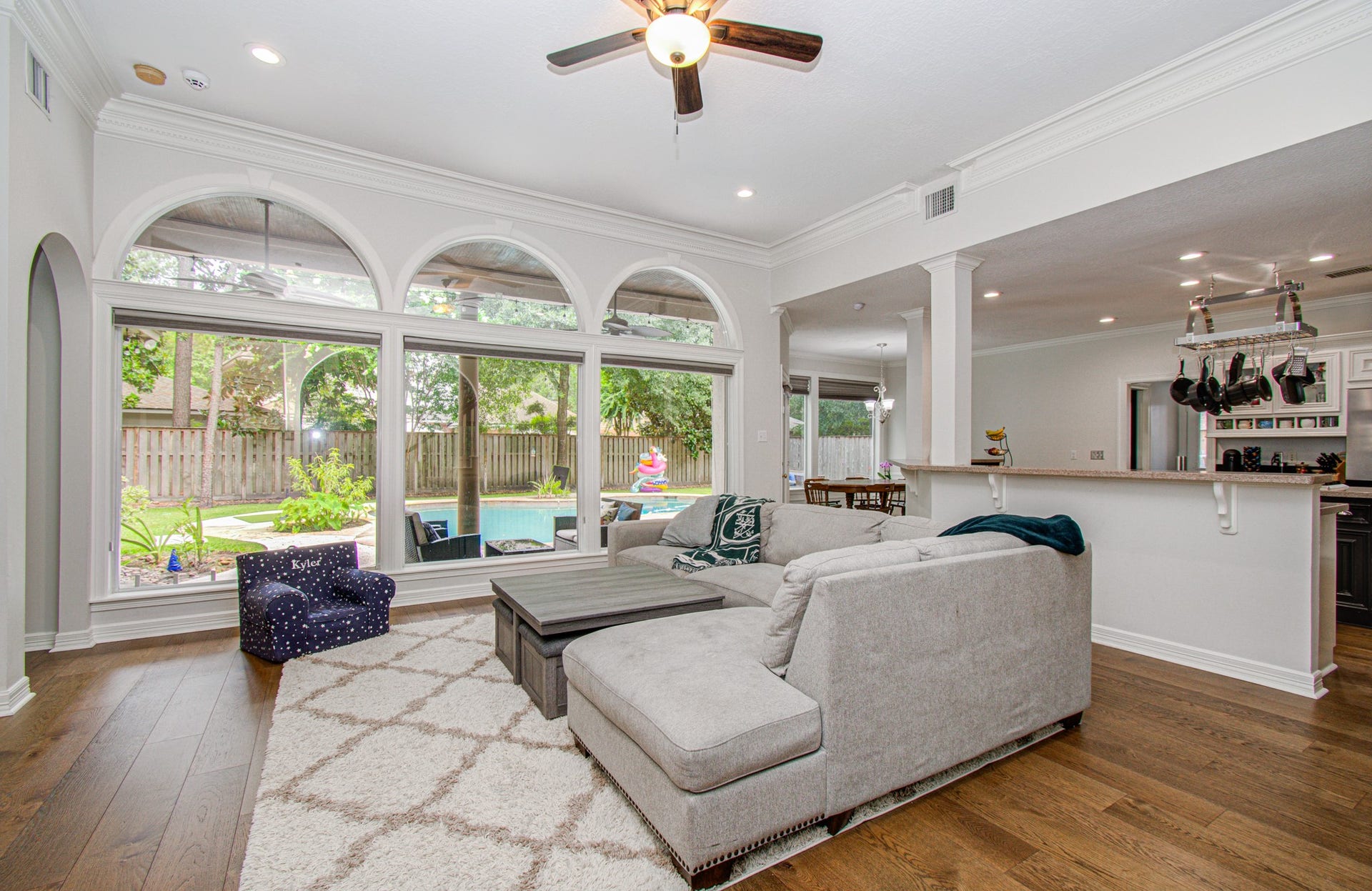 110 Capstone Circle, The Woodlands, TX 77381 110 Capstone Circle, The Woodlands, TX 77381