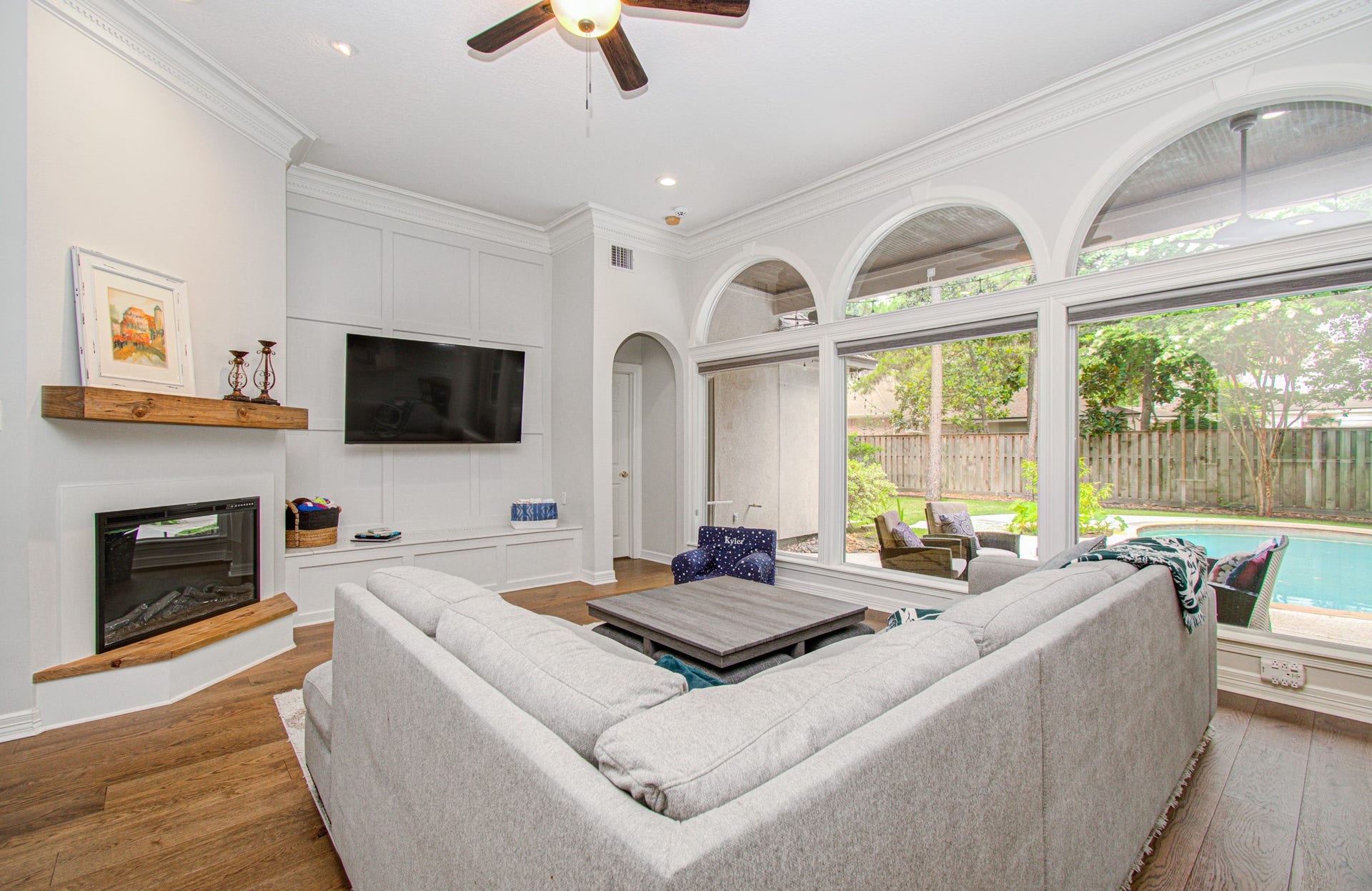 110 Capstone Circle, The Woodlands, TX 77381 110 Capstone Circle, The Woodlands, TX 77381