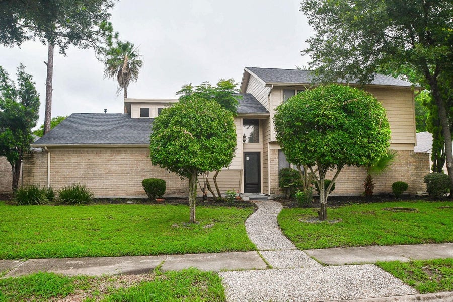 Property photo for 10903 Shawnbrook Drive, Houston, TX