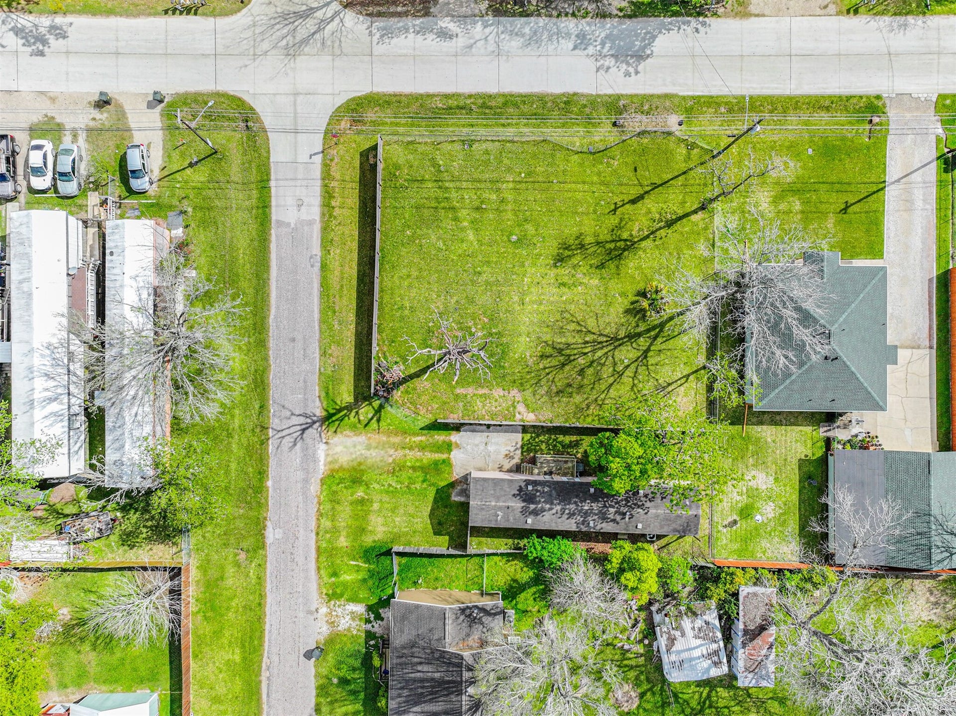 4702 10th Street, Bacliff, TX 77518 4702 10th Street, Bacliff, TX 77518