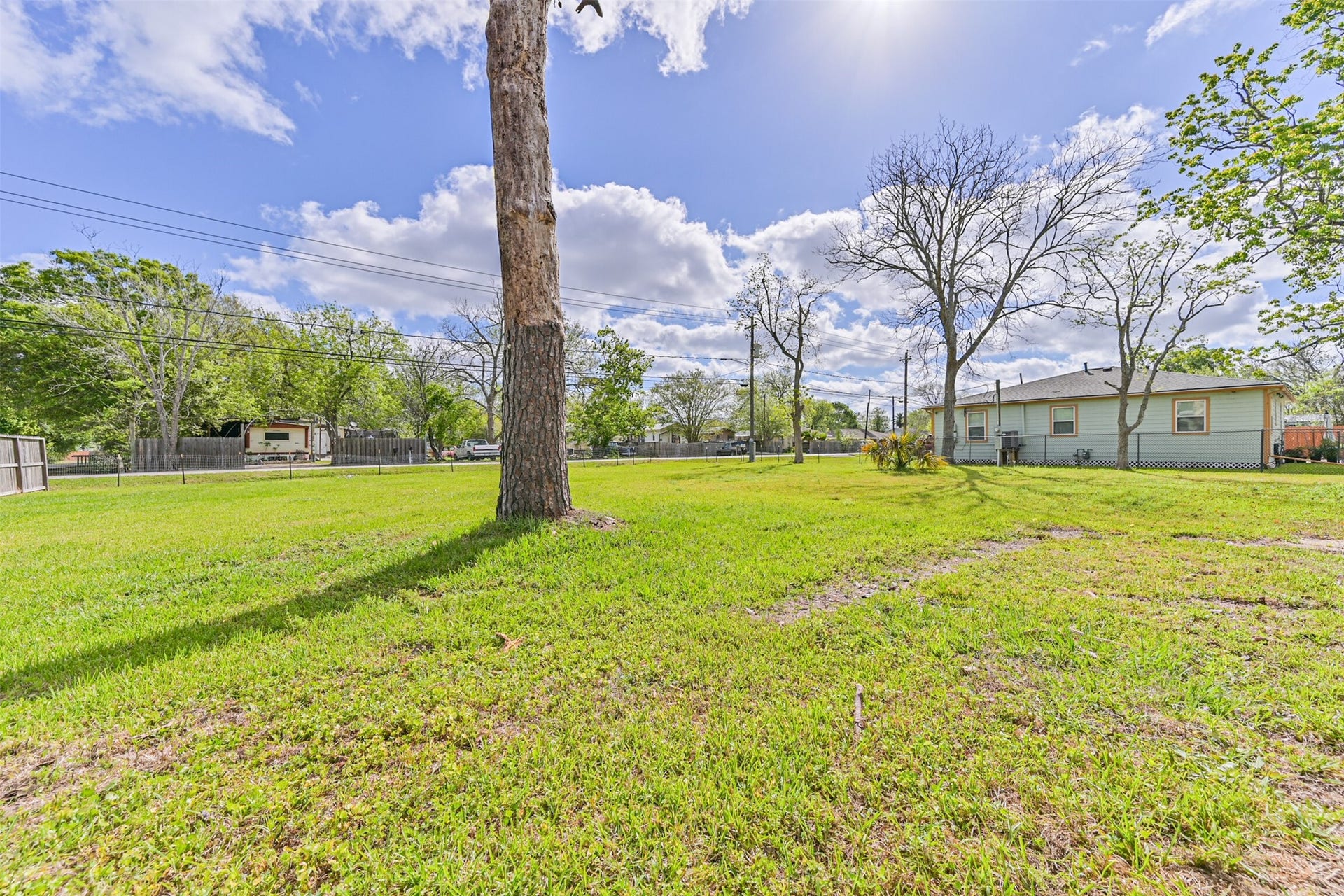 4702 10th Street, Bacliff, TX 77518 4702 10th Street, Bacliff, TX 77518