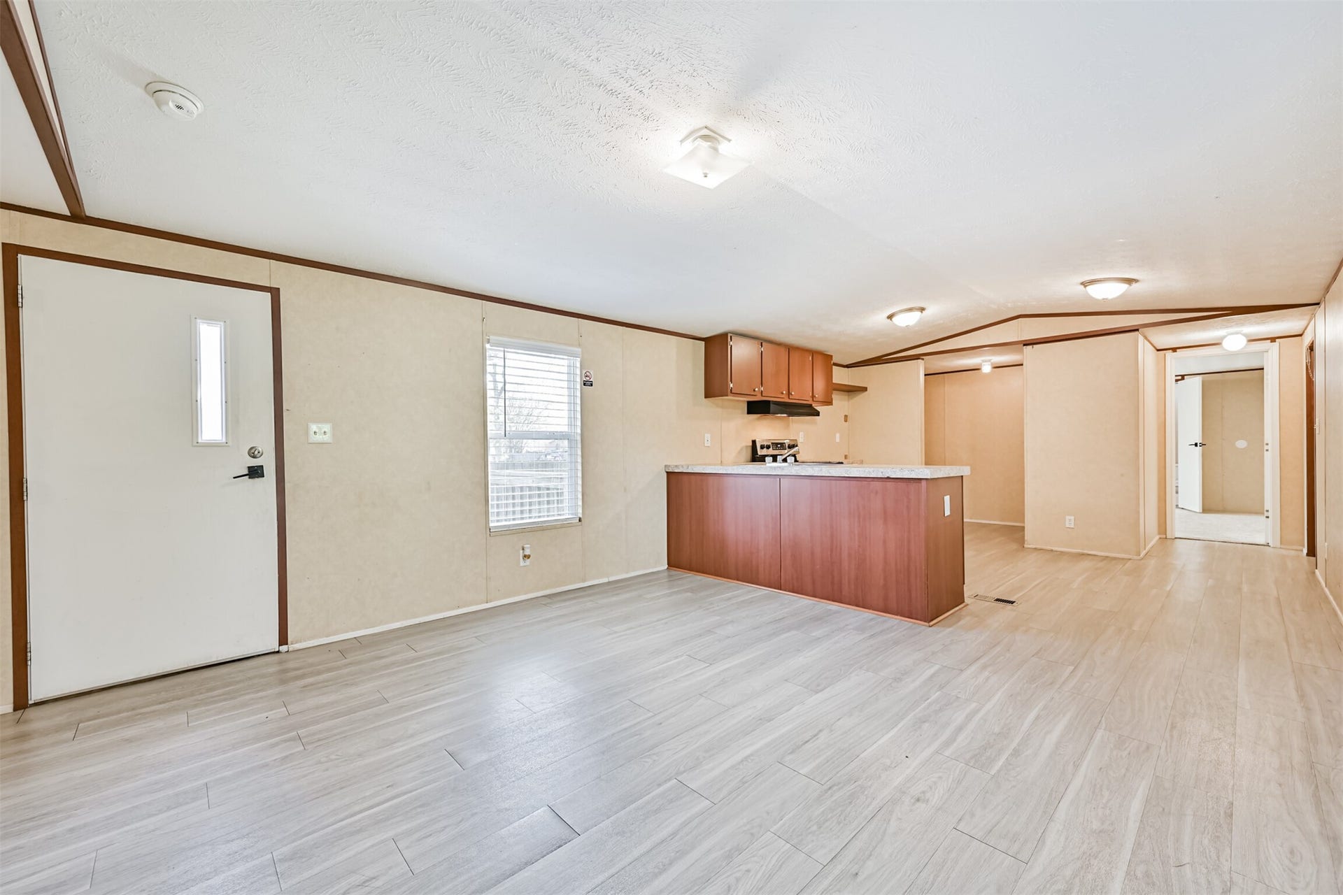 4702 10th Street, Bacliff, TX 77518 4702 10th Street, Bacliff, TX 77518