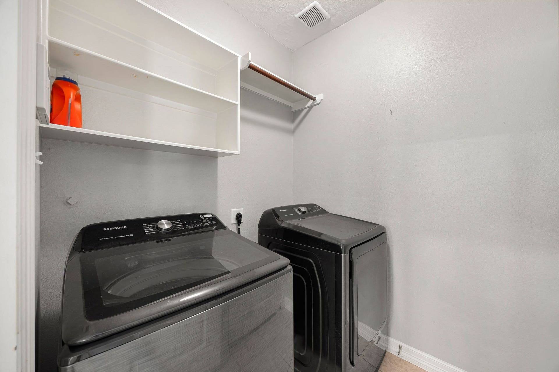 11010 Starling Creek Drive, Richmond, TX 77406 11010 Starling Creek Drive, Richmond, TX 77406