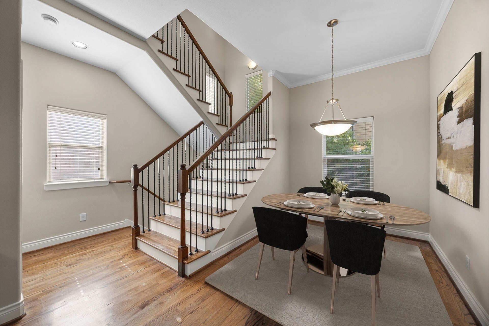 932 W 26th Street, #B, Houston, TX 77008 Virtually staged dining room