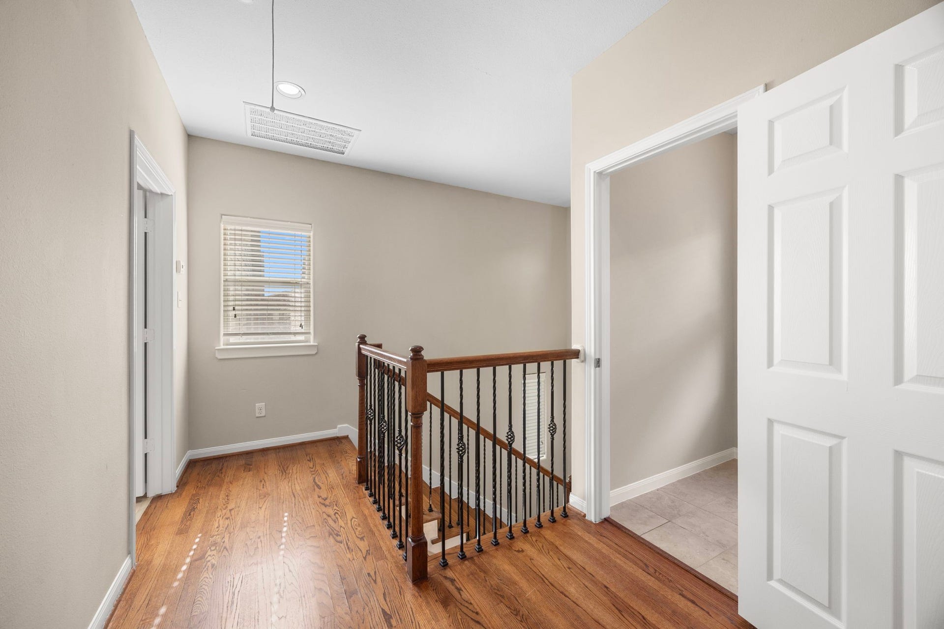 932 W 26th Street, #B, Houston, TX 77008 932 W 26th Street, #B, Houston, TX 77008