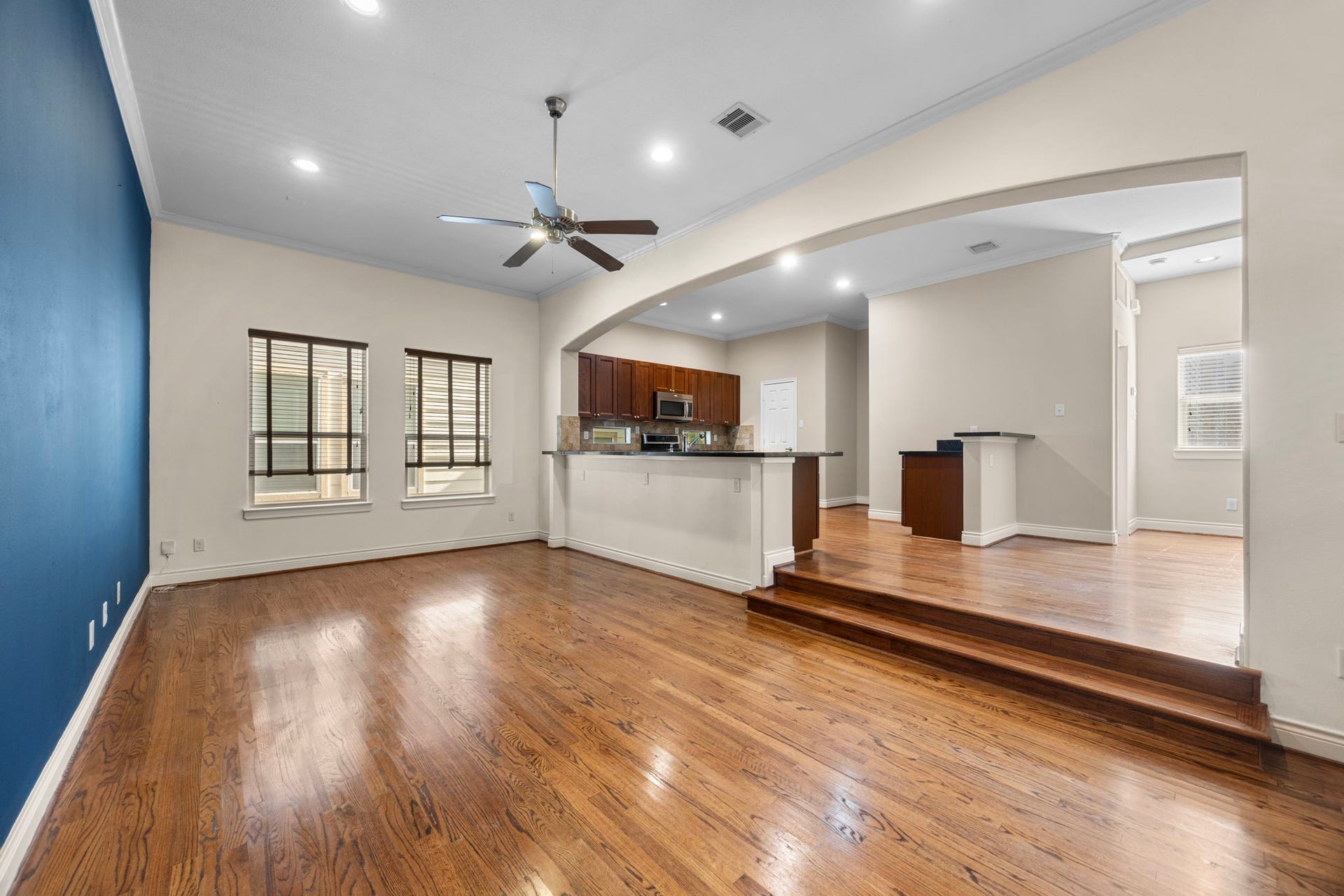 932 W 26th Street, #B, Houston, TX 77008 Living room