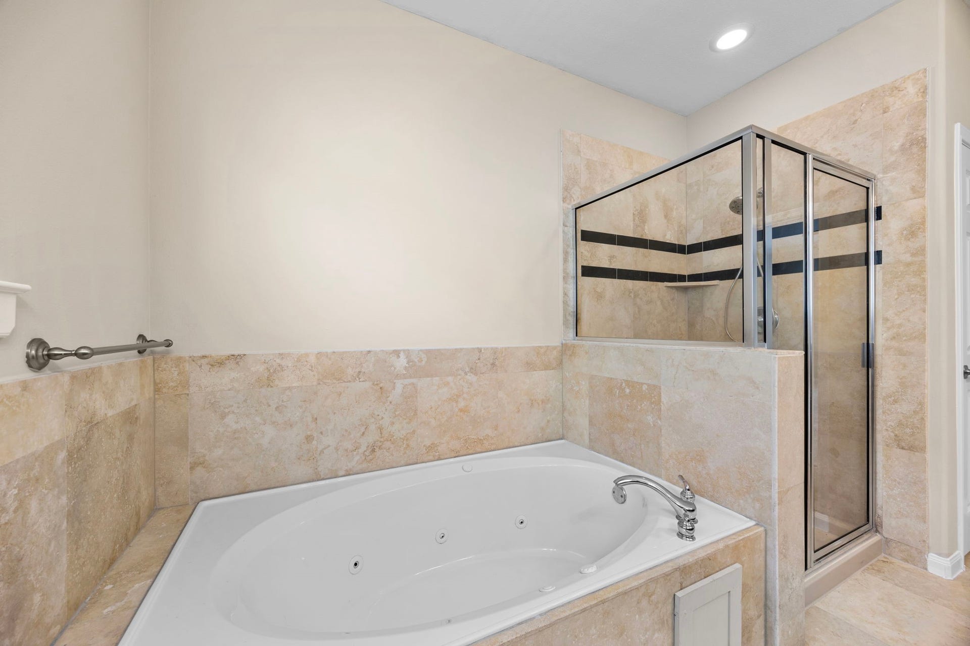 932 W 26th Street, #B, Houston, TX 77008 932 W 26th Street, #B, Houston, TX 77008