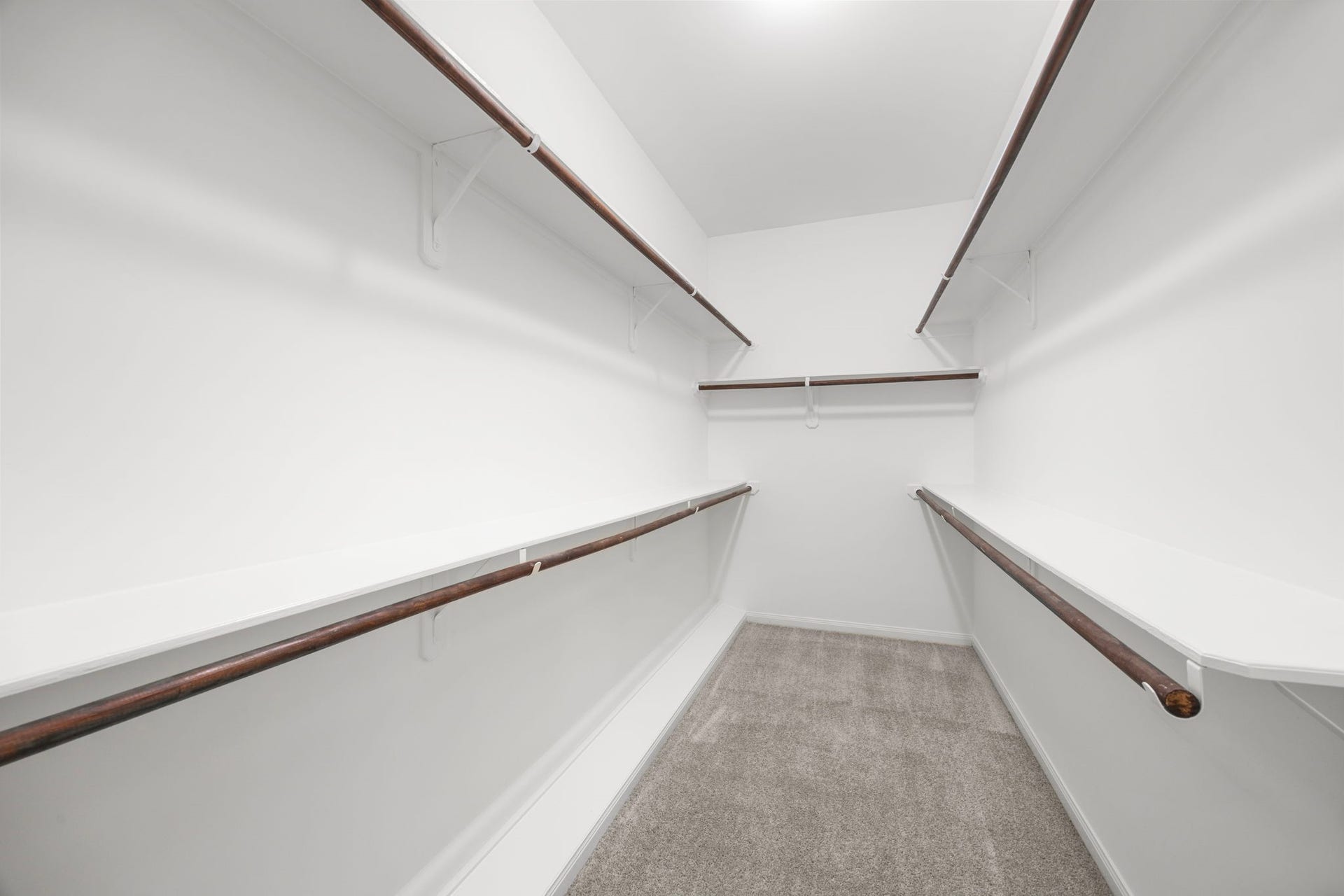 932 W 26th Street, #B, Houston, TX 77008 Primary closet