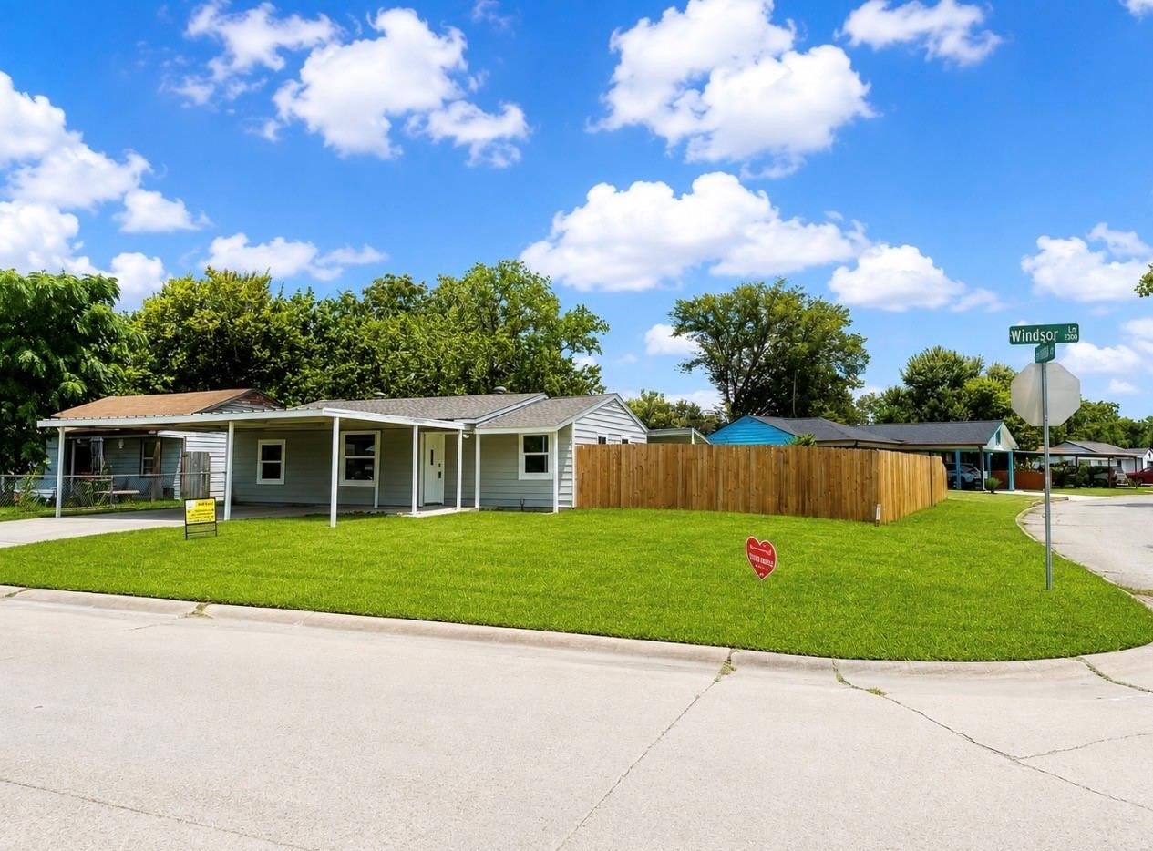 2307 Windsor Lane, Pasadena, TX 77506