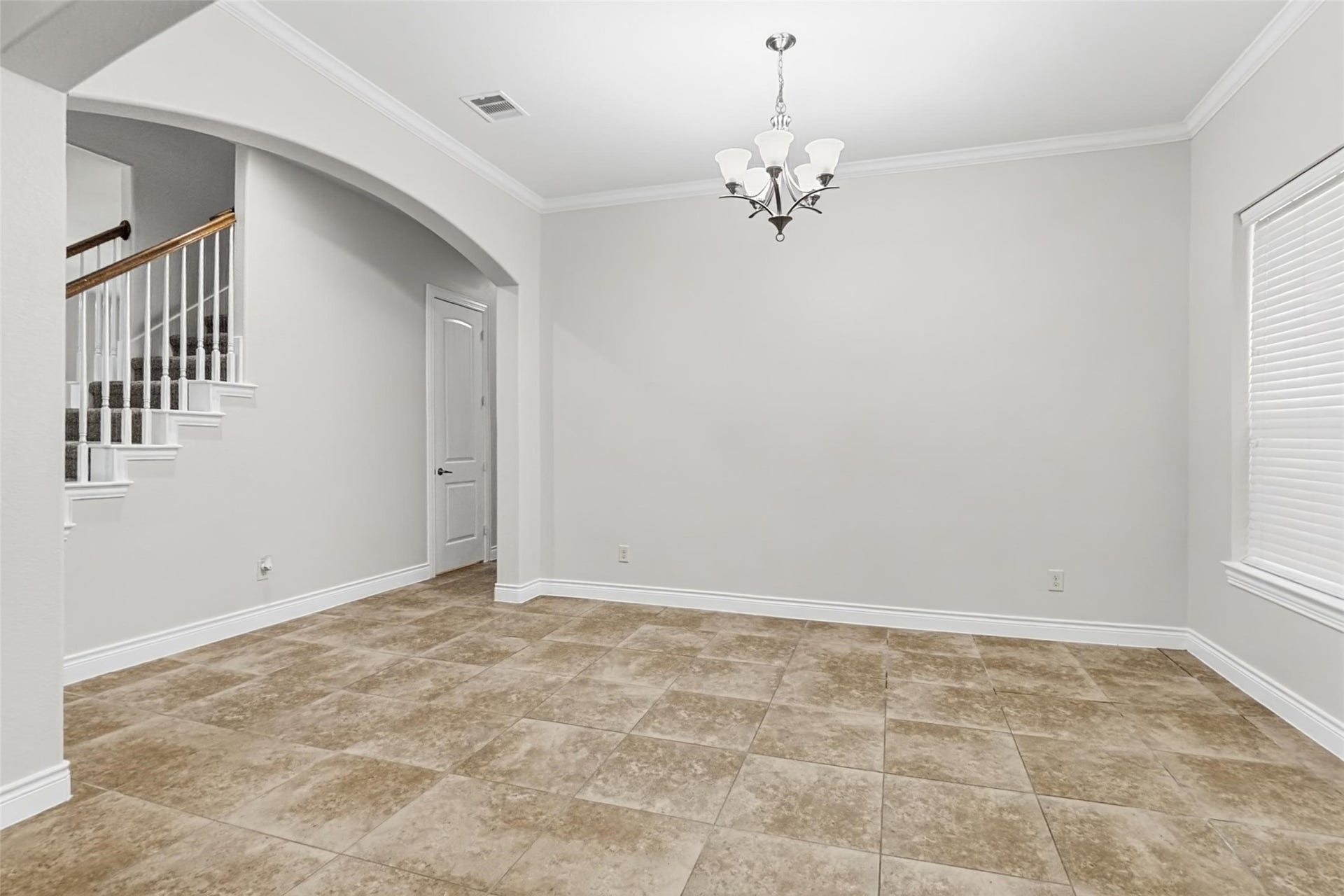 289 W Bend Drive, League City, TX 77573 289 W Bend Drive, League City, TX 77573