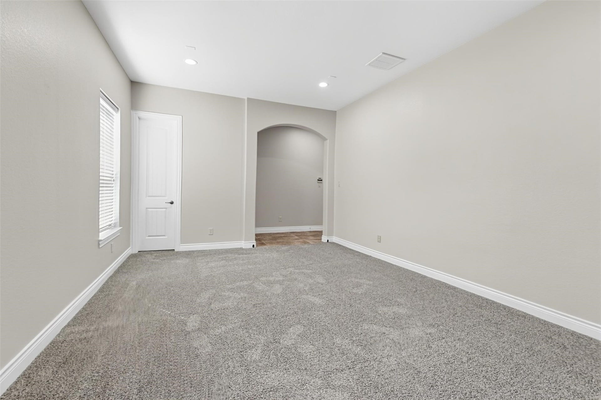 289 W Bend Drive, League City, TX 77573 289 W Bend Drive, League City, TX 77573