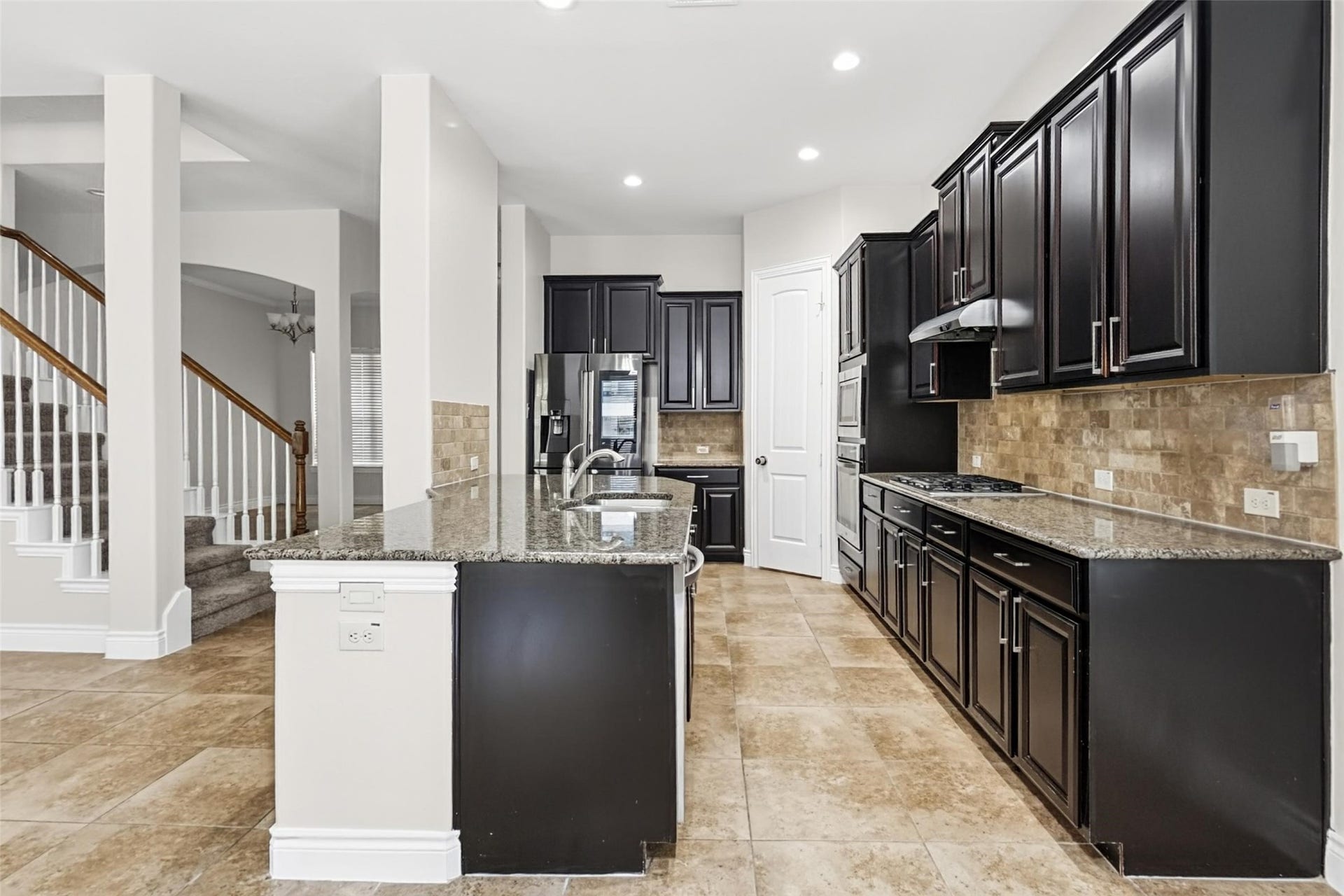 289 W Bend Drive, League City, TX 77573 289 W Bend Drive, League City, TX 77573