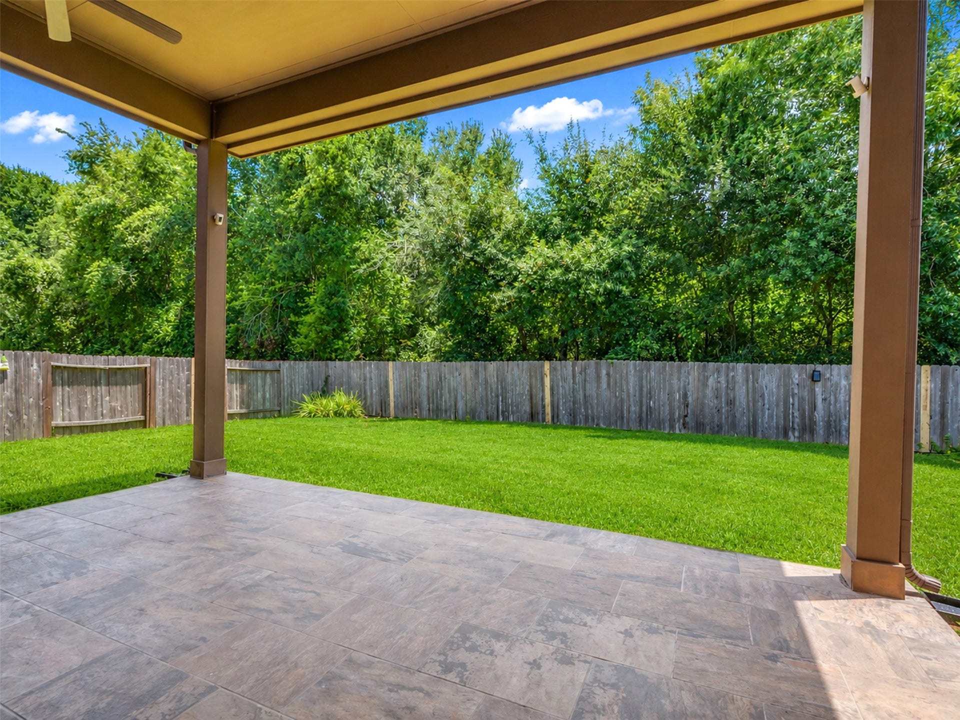 4131 N Creekmont Drive, Fresno, TX 77545 4131 N Creekmont Drive, Fresno, TX 77545