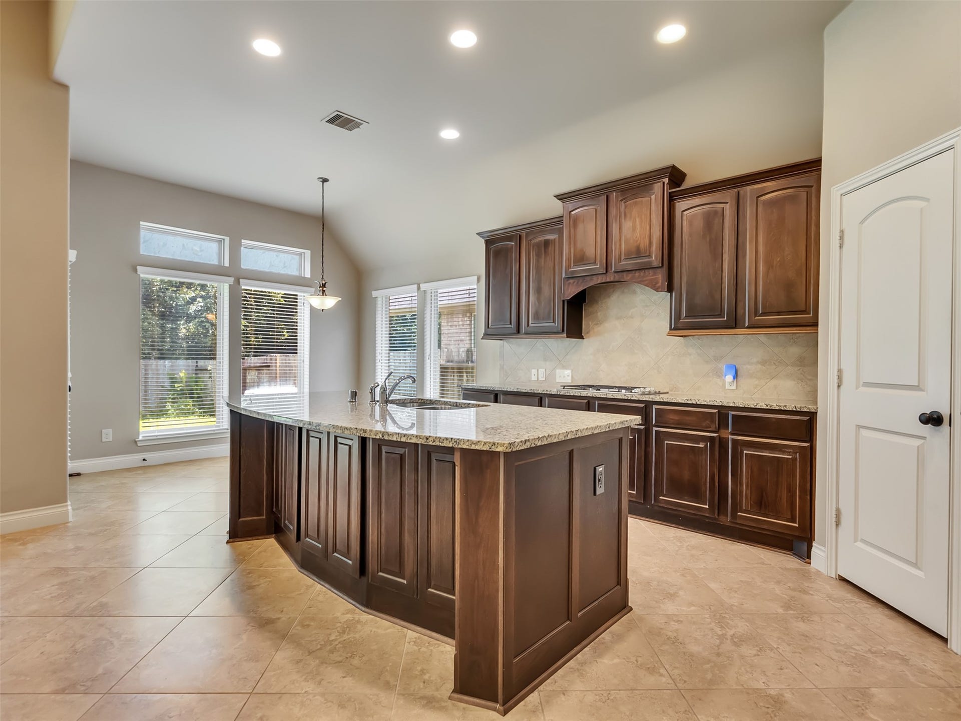 4131 N Creekmont Drive, Fresno, TX 77545 4131 N Creekmont Drive, Fresno, TX 77545