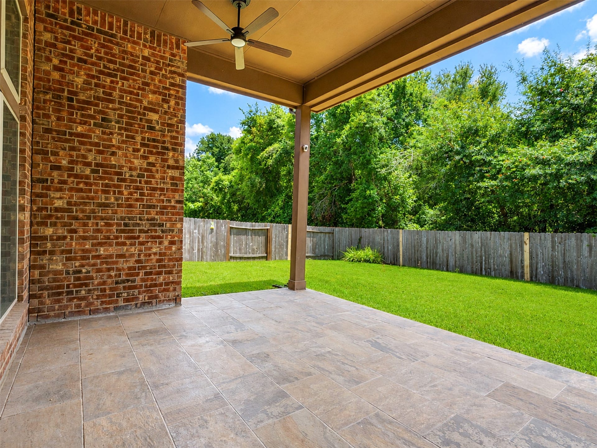 4131 N Creekmont Drive, Fresno, TX 77545 4131 N Creekmont Drive, Fresno, TX 77545