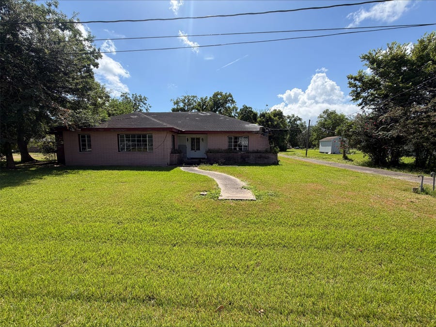 Property photo for 611 Live Oak Street, Jones Creek, TX