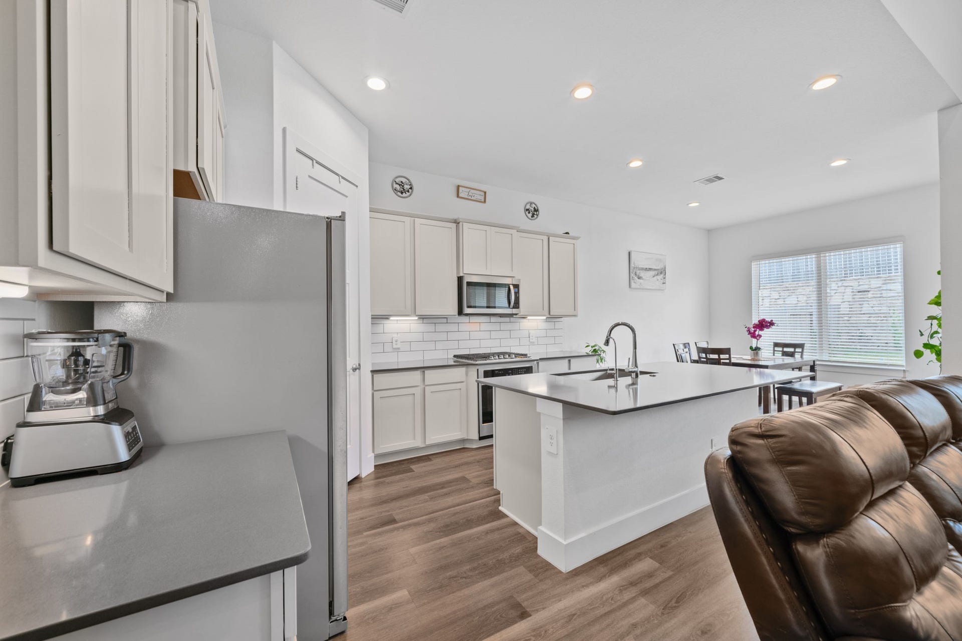 13745 Rising Sun Lane, Conroe, TX 77384 13745 Rising Sun Lane, Conroe, TX 77384