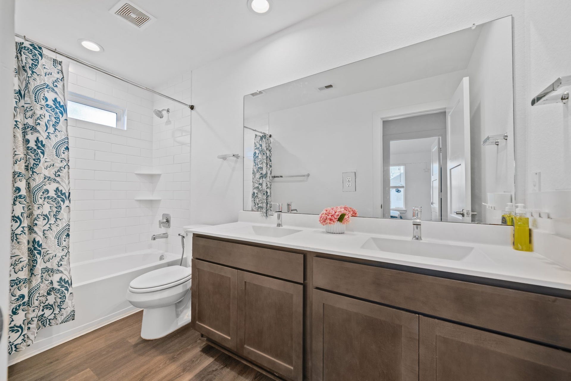 13745 Rising Sun Lane, Conroe, TX 77384 13745 Rising Sun Lane, Conroe, TX 77384