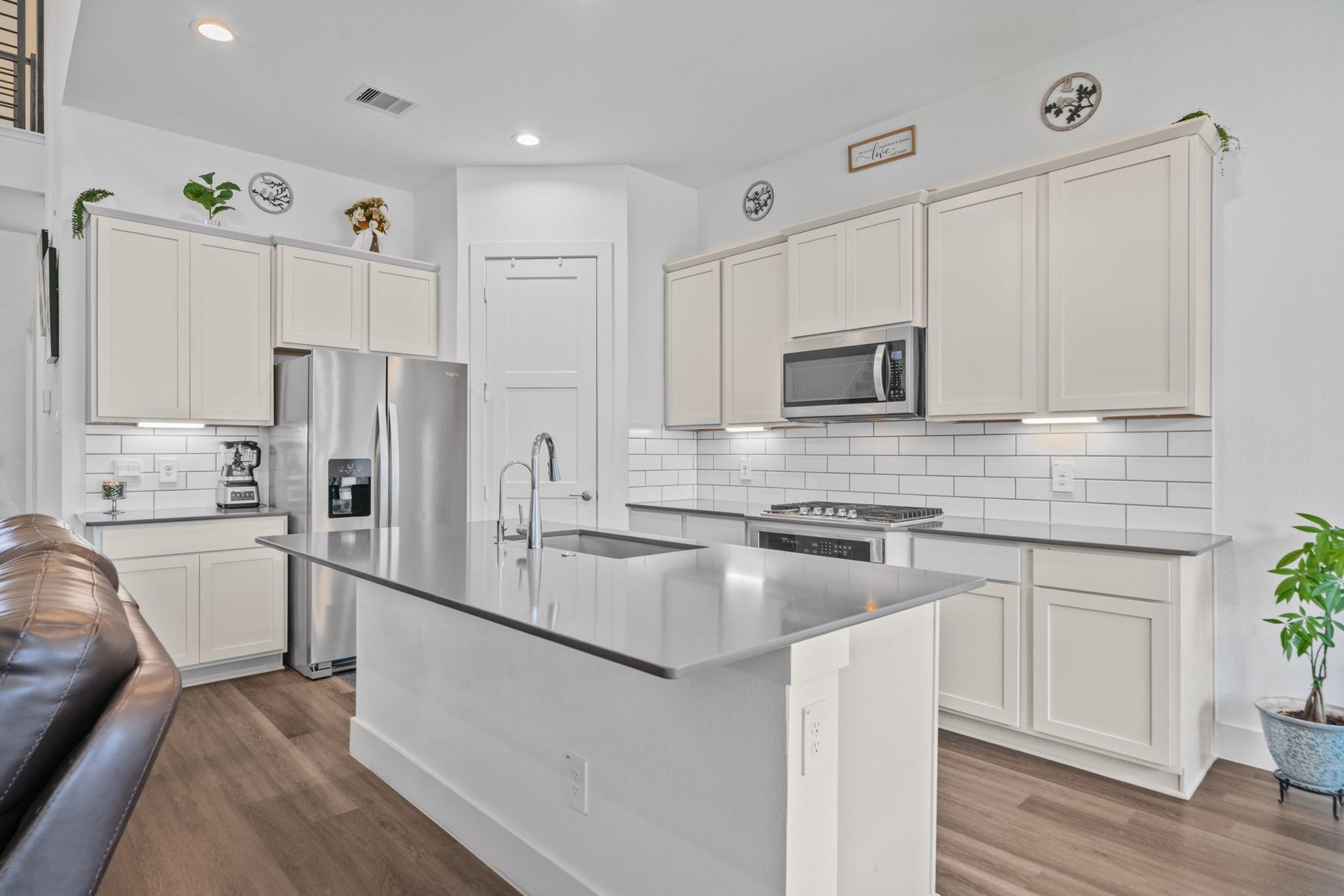 13745 Rising Sun Lane, Conroe, TX 77384 13745 Rising Sun Lane, Conroe, TX 77384