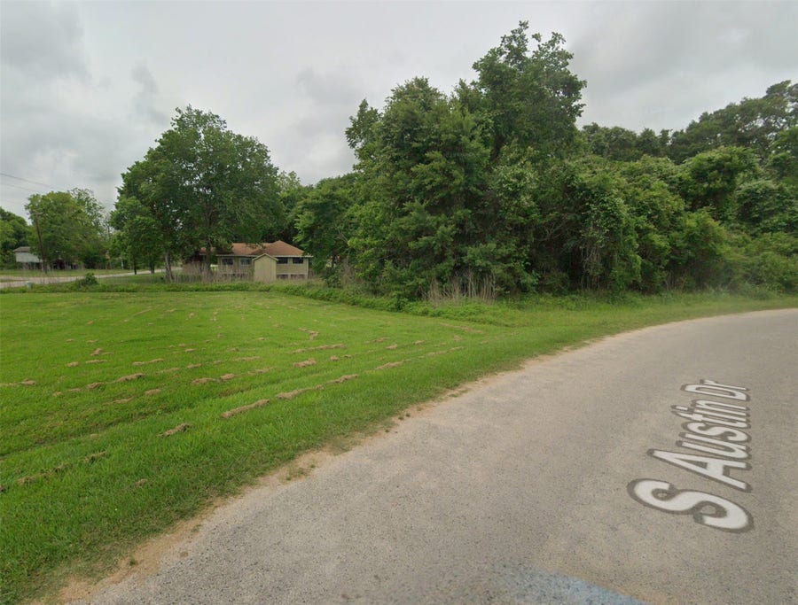 Property photo for 0 S Austin Drive, Angleton, TX