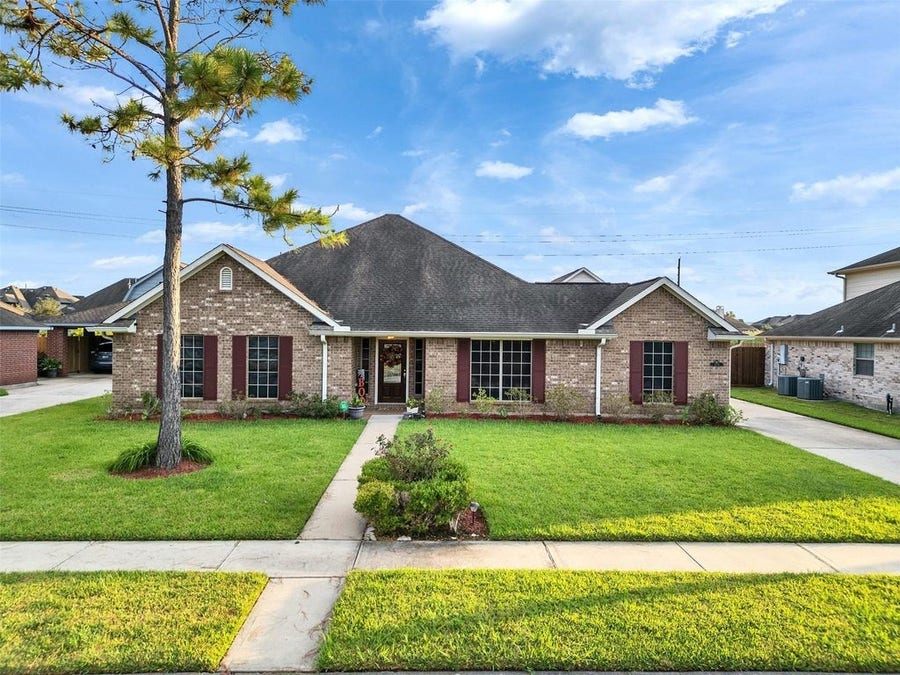 Property photo for 2714 Brahman Dr, Manvel, TX