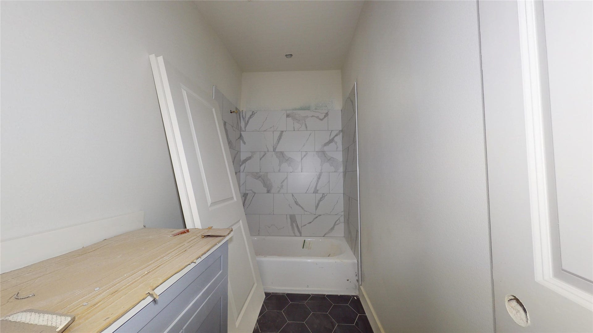 2027 Oak Forest Drive, Houston, TX 77018