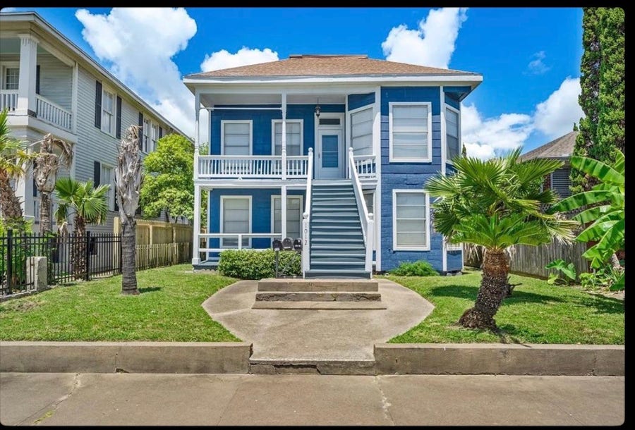 Property photo for 1012 Broadway, #3, Galveston, TX
