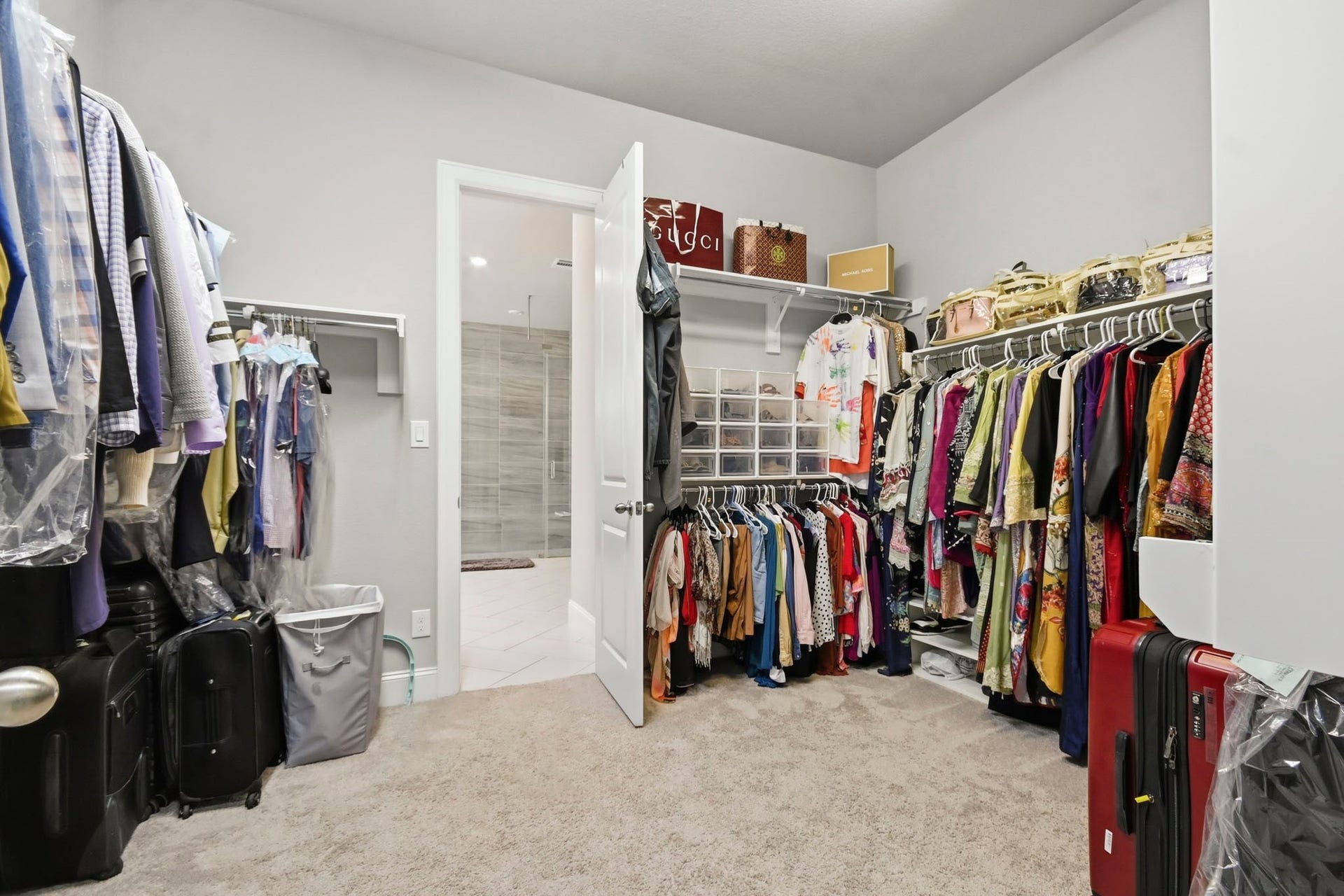 2511 Park Square Drive, Missouri City, TX 77459 Expansive primary closet.