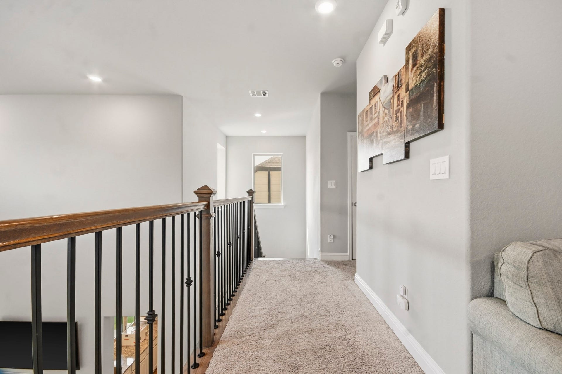 2511 Park Square Drive, Missouri City, TX 77459 Open upper landing leads to the loft with views overlooking the spacious living area below