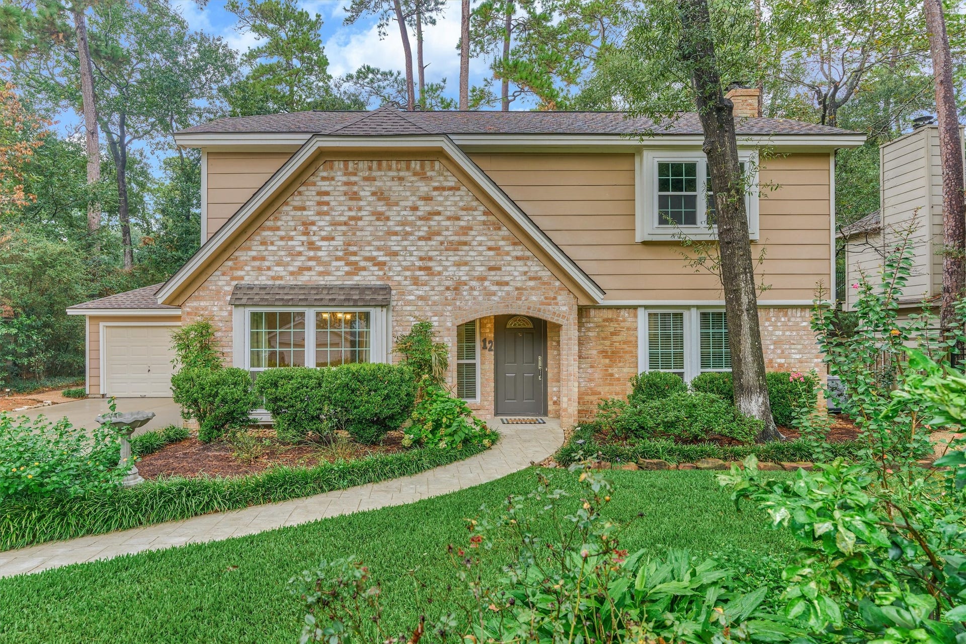 12 Thimbleberry Court, The Woodlands, TX 77380