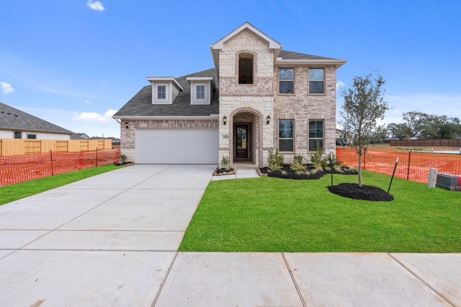 Property photo for 4533 Blue Mountain Laurel Street, Pinehurst, TX