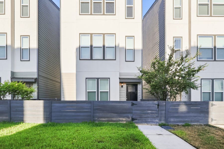 Property photo for 18407 Idyllic Alley, Shenandoah, TX