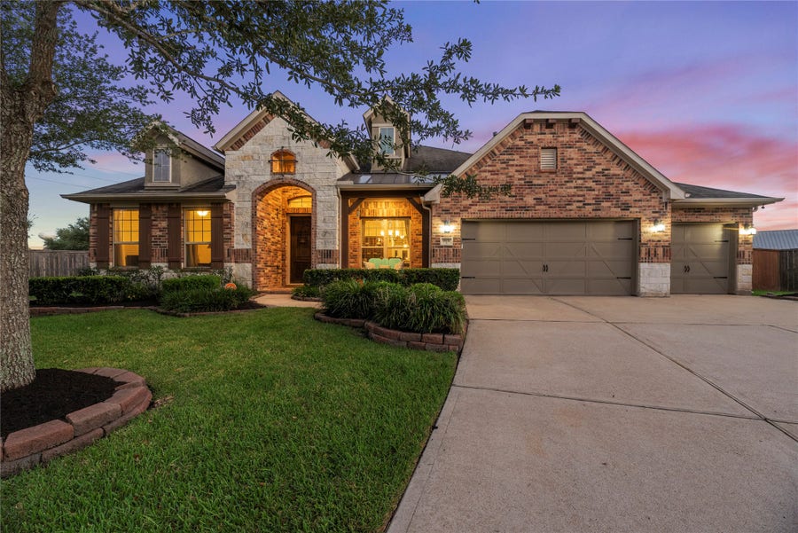Property photo for 8931 Wandering Willow Drive, Richmond, TX