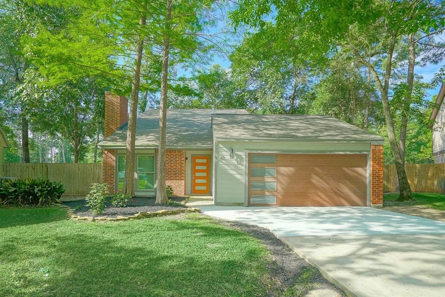 Property photo for 42 Kittiwake Court, Spring, TX