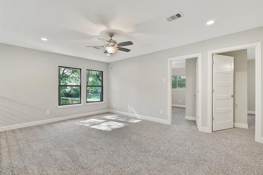 42 Kittiwake Court, Spring, TX 77380 42 Kittiwake Court, Spring, TX 77380