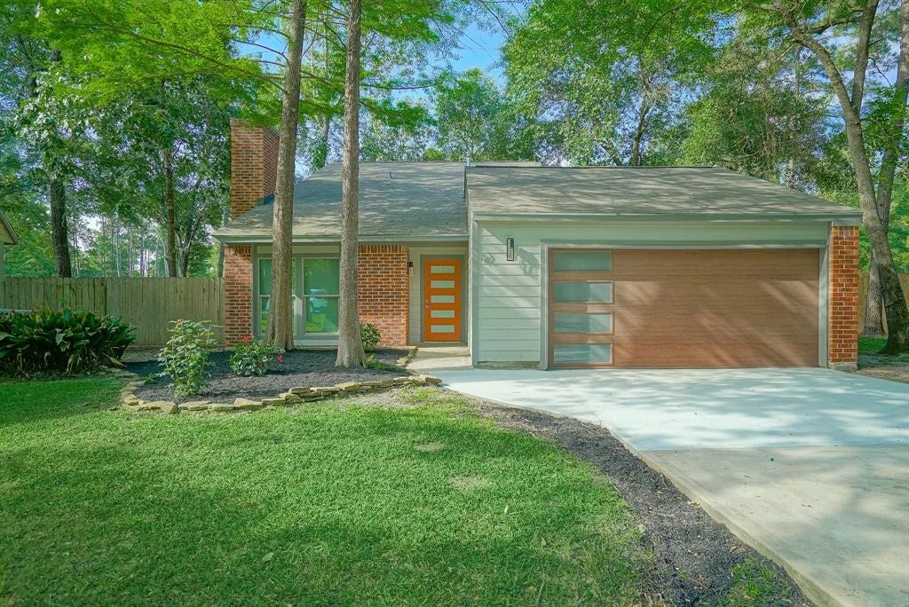 42 Kittiwake Court, Spring, TX 77380 42 Kittiwake Court, Spring, TX 77380