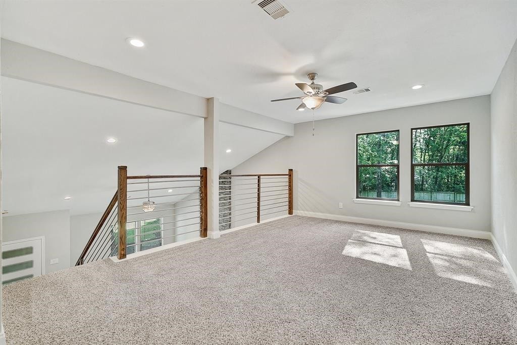 42 Kittiwake Court, Spring, TX 77380 42 Kittiwake Court, Spring, TX 77380