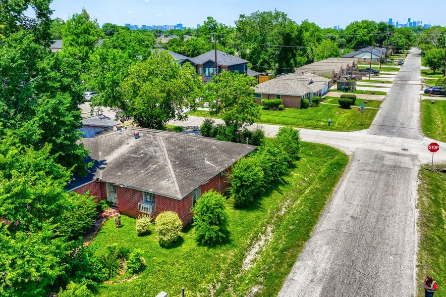 Property photo for 4538 Larkspur Street, Houston, TX