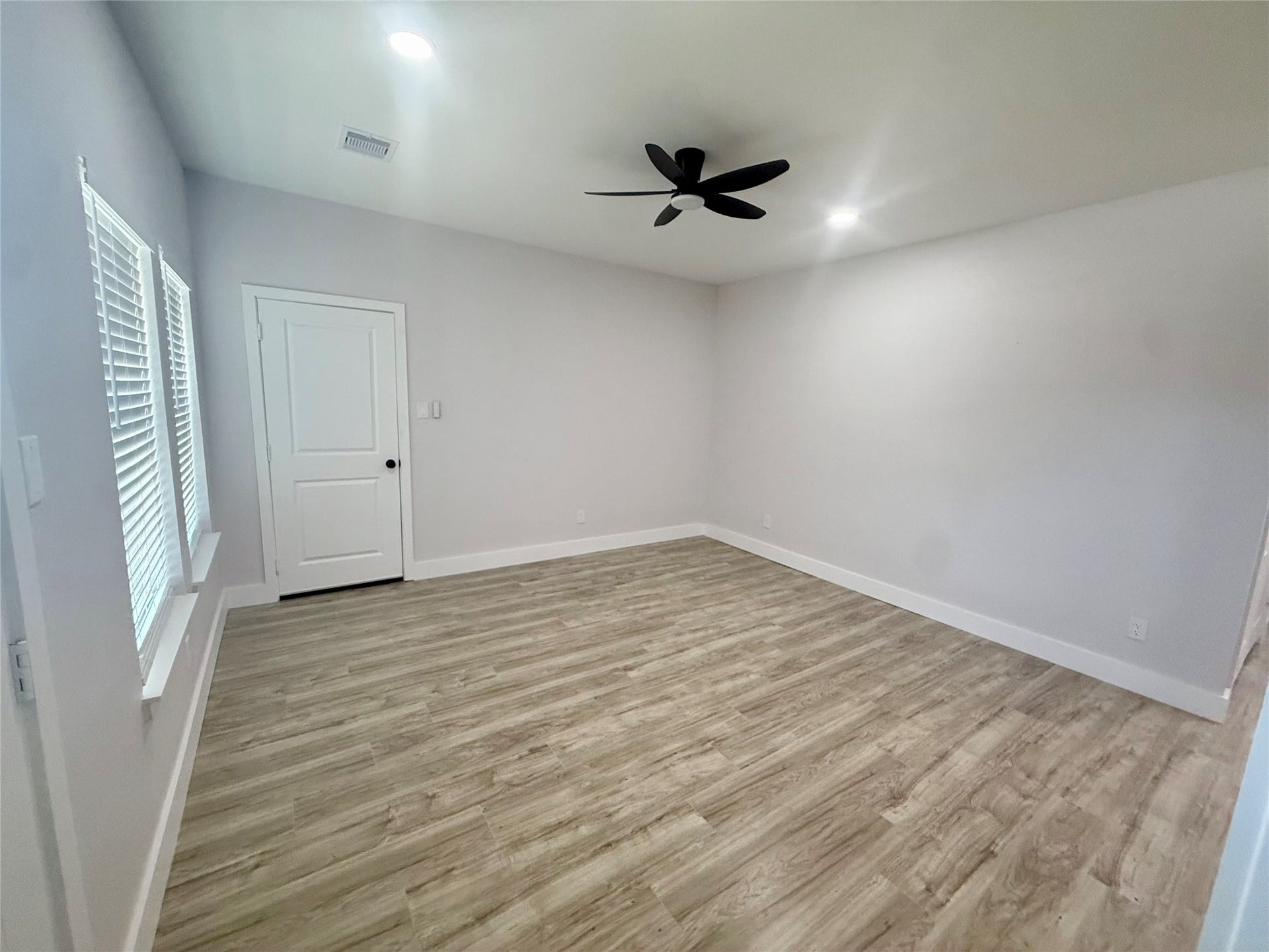 9508 Quaker Court, #B, Rosharon, TX 77583