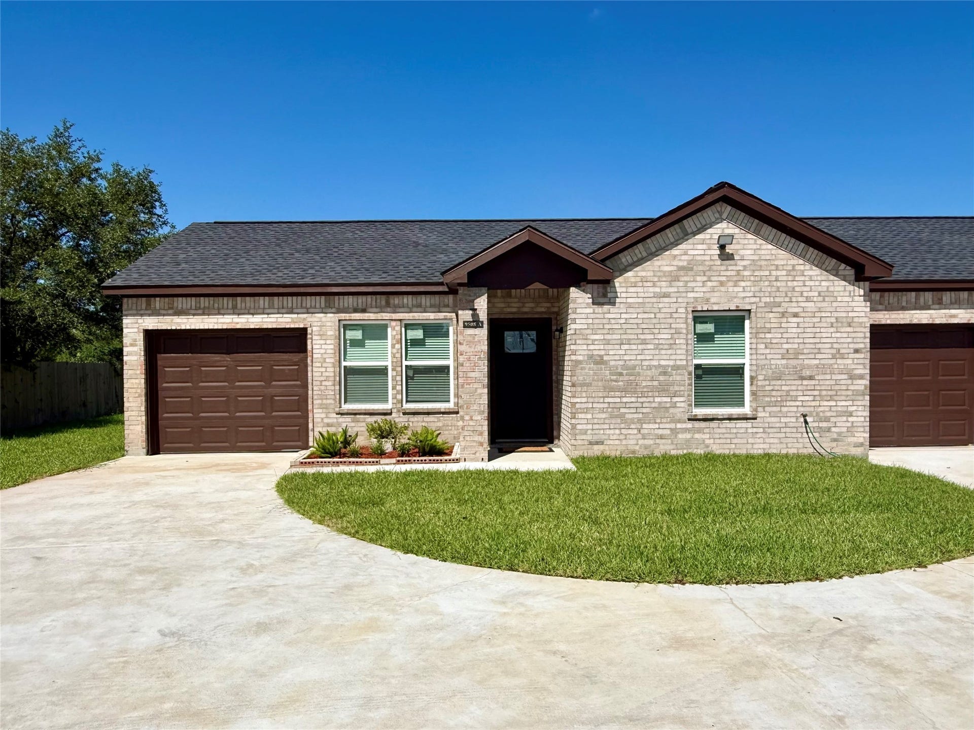 9508 Quaker Court, #B, Rosharon, TX 77583