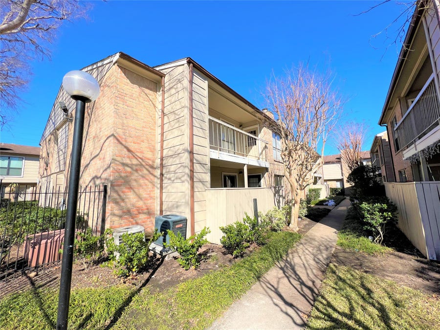 Property photo for 2120 Wilcrest Drive, #121, Houston, TX
