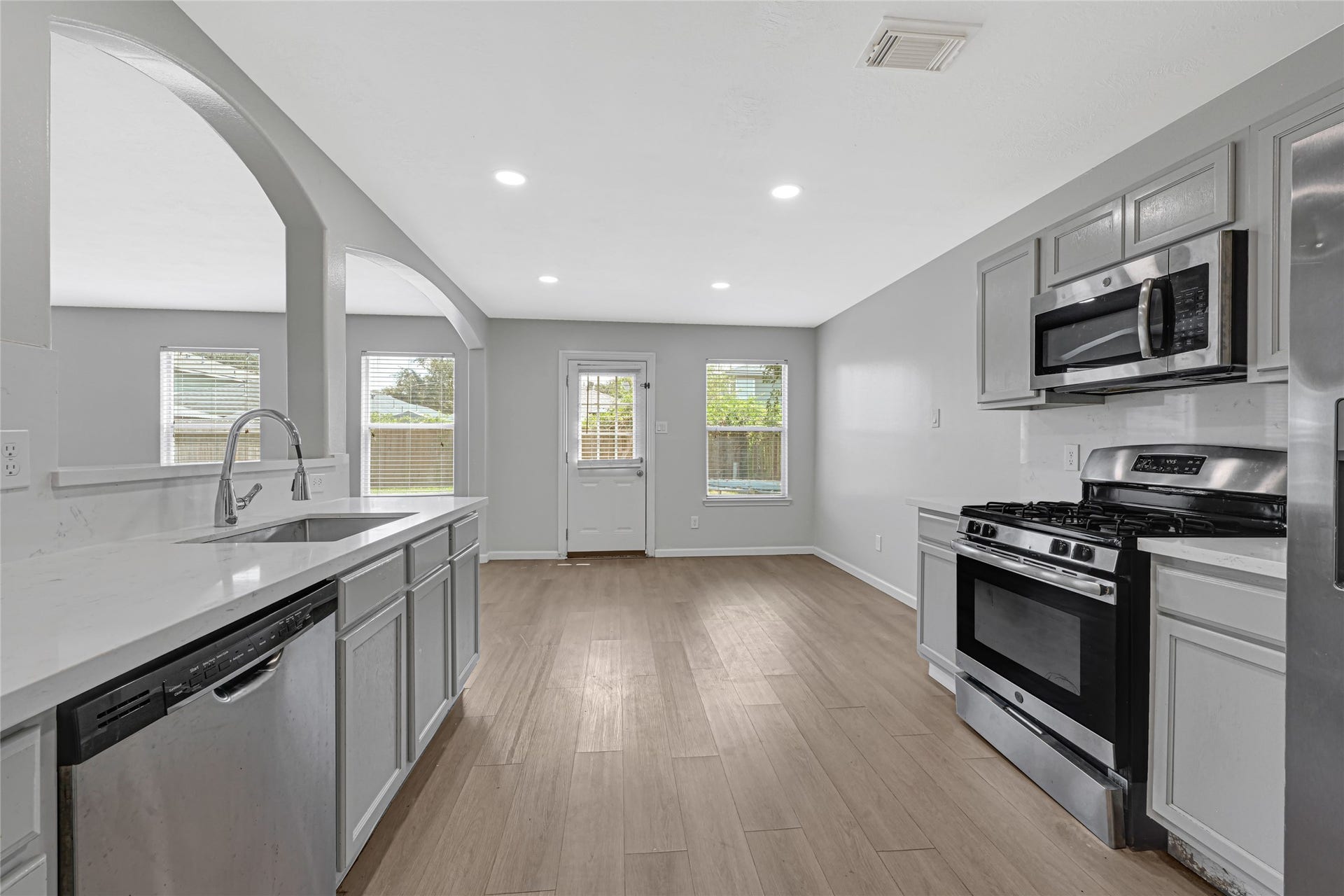 21238 Wortham Oaks Drive, Humble, TX 77338 21238 Wortham Oaks Drive, Humble, TX 77338