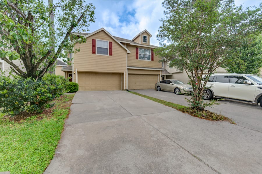 Property photo for 16631 Newglen Lane, Houston, TX