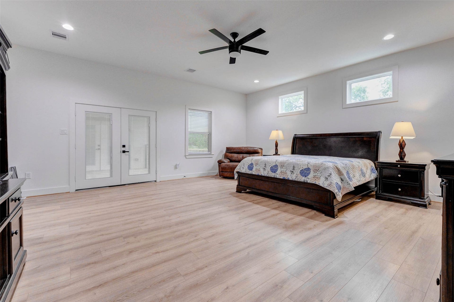 8617 Kari Court, Jersey Village, TX 77040 8617 Kari Court, Jersey Village, TX 77040