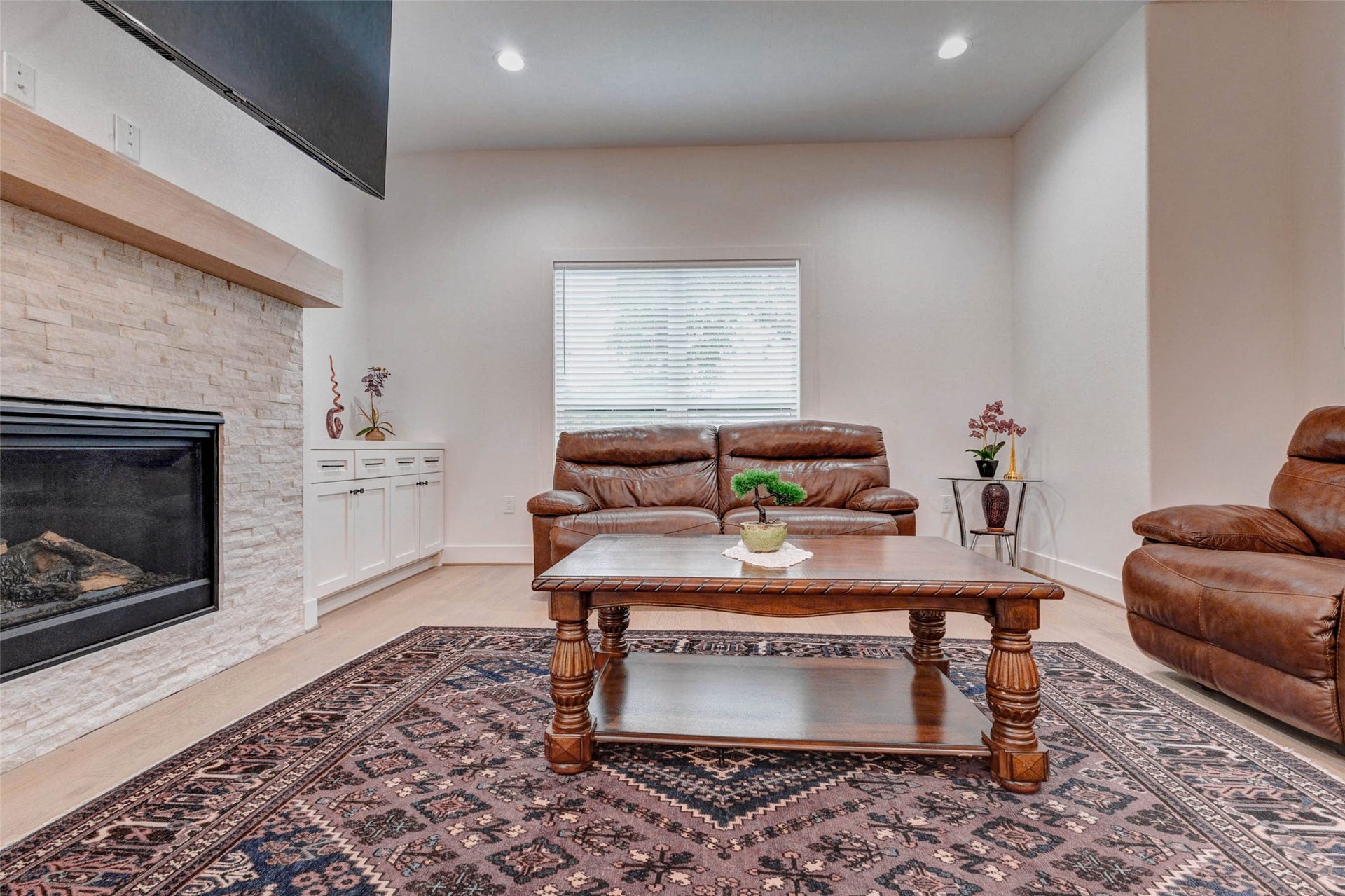 8617 Kari Court, Jersey Village, TX 77040 8617 Kari Court, Jersey Village, TX 77040