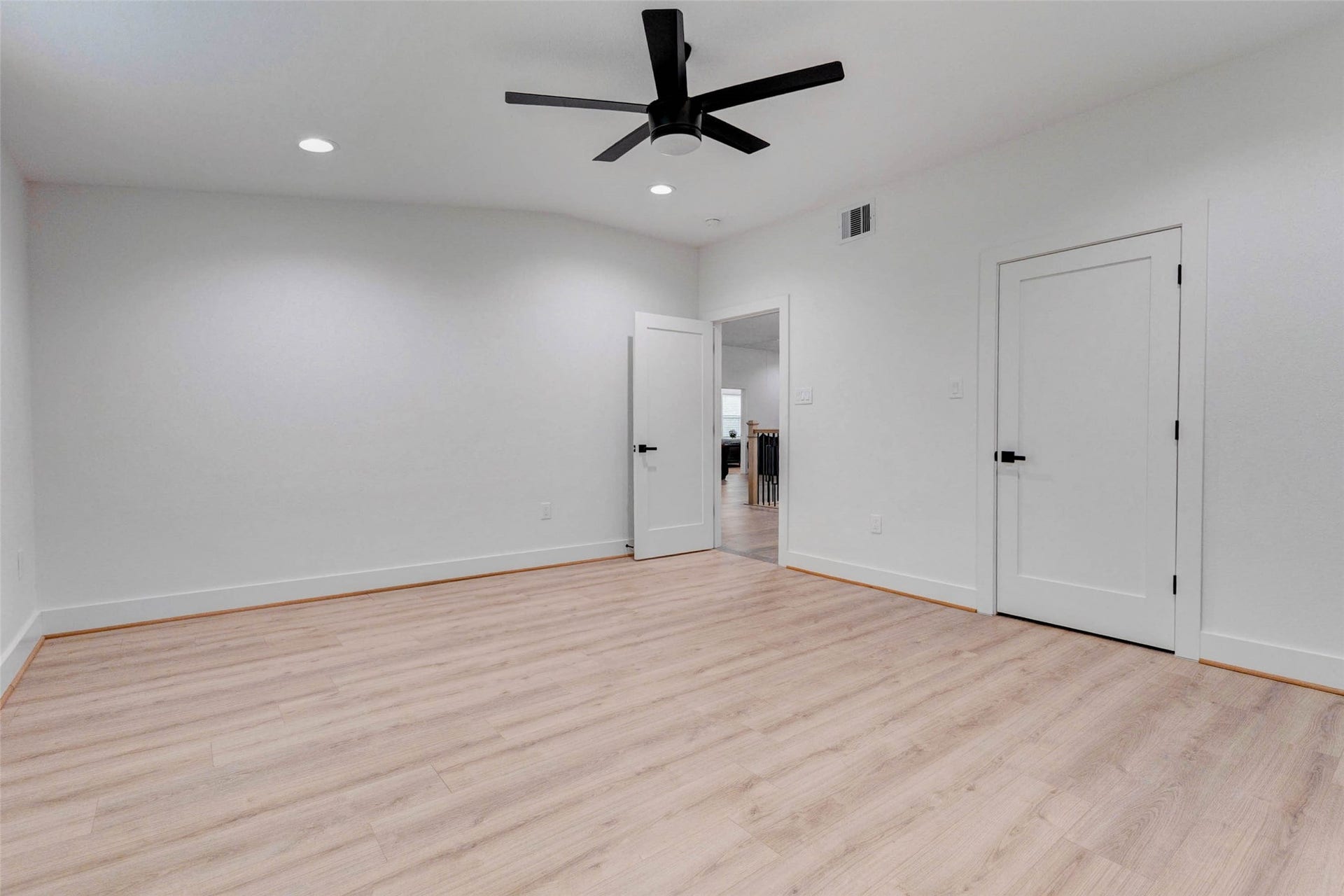8617 Kari Court, Jersey Village, TX 77040 8617 Kari Court, Jersey Village, TX 77040